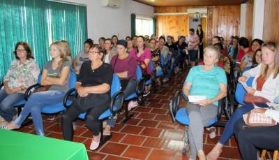 Mulheres se reuniram para tratar de produção de chocolates para a Chococande