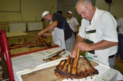 Costelão de gado e de ovelha abriu o roteiro de gastronomia 2018