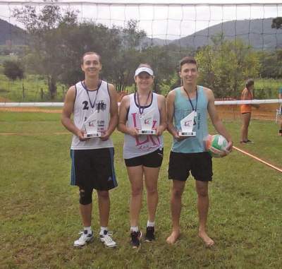 Vôlei:Trio de Cerro Branco conquista torneio regional