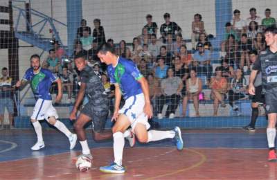 UGF/Extreme 4 x 1 Canelas
