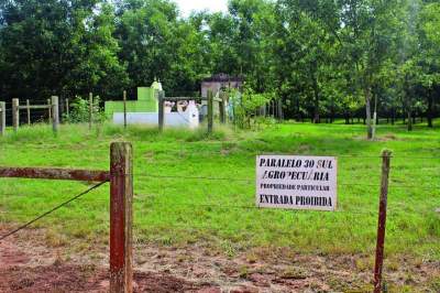 Moradores relatam que área onde está a empresa Paralelo 30 pertence a Candelária. Empresa confirma que área pertence para Cachoeira do Sul