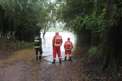 Nível do Rio Pardo ultrapassa os seis metros e coloca região em alerta