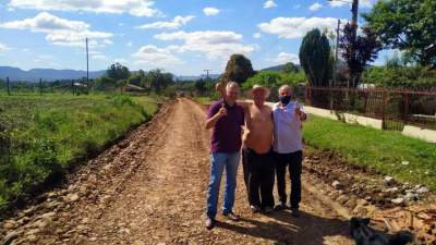 Estrada de Faxinal dos Porto recebe melhorias
