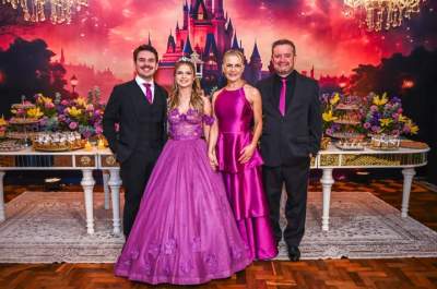 Os 15 anos de Alícia