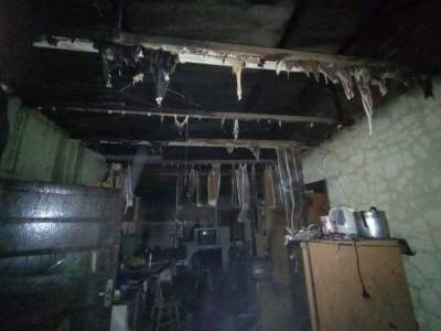 Incêndio atinge residência na Rua Henrique Dias 