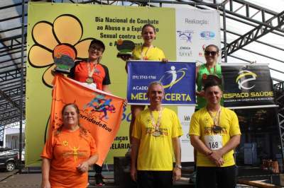 Premiação 30/34 anos feminino 4km