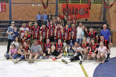 Campeonatos de vôlei e futsal iniciam neste fim de semana 