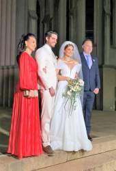 Os noivos Gennaro e Bárbara com os pais dela Quelin e Ivan Carlos Weschenfelder
