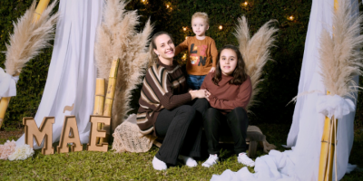 Nádia com a sua filha Manuela e seu filho Gael: amor que transborda (Foto: Acervo pessoal)
