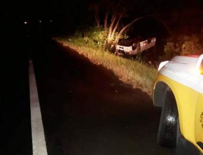 Susto: veiculo capotou para fora da pista no km 59 da RSC 287, na localidade de Mariante