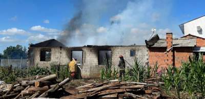 Residência pega fogo em Rincão das Casas