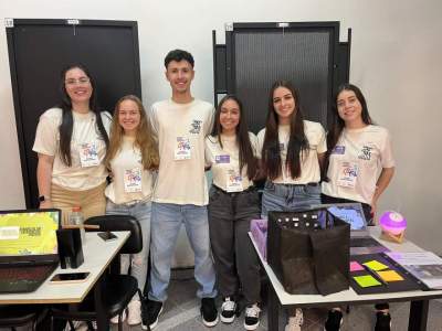 Estudantes do Guia desenvolveram um projeto de calorimetria e uma cabine sensitiva (Foto: Divulgação)