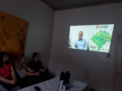 Escolas municipais e estaduais sem aula nesta sexta