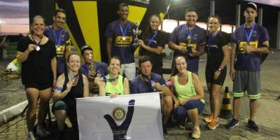 Corrida dos garis coletores foi atração no Parque de Eventos