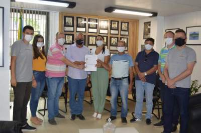 Vereadora Alexandra consegue poço artesiano para Picada Roos