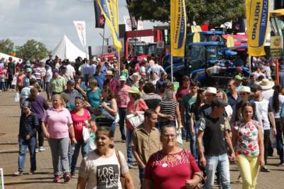 Público recorde de 112 mil foi o maior registrado em todas as edições da feira - Fotos: Assessoria de Imprensa Afubra