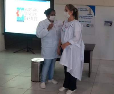 Lidia Correia dos Santos,enfermeira da ala da covid-19 no Hospital Candelária