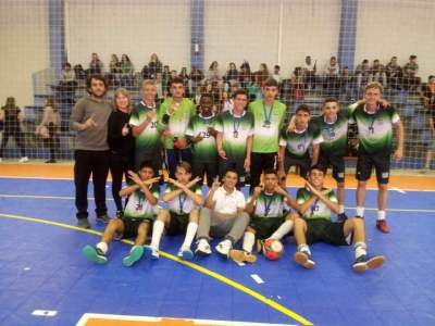 Disputas de futsal movimentam a Olimpíada Estudantil de Candelária