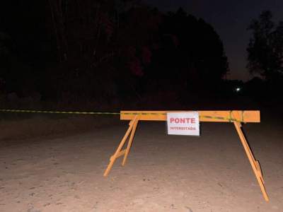 Ponte é interditada na Picada Escura 