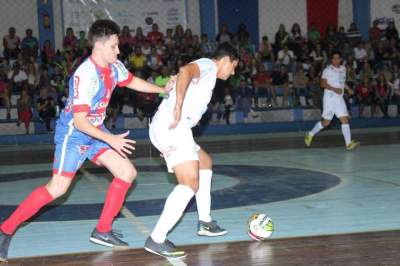 Atlético vence o clássico contra o Maxxycandeias: 4 a 1