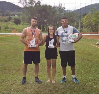 Mathias, Leonardo e Paola, de Cachoeira do Sul, vice-campeões