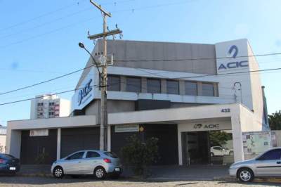 Acic emite nota contra o fechamento irrestrito do comércio não essencial