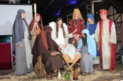 Peça com grupos da ACCEV encerra programação de Natal