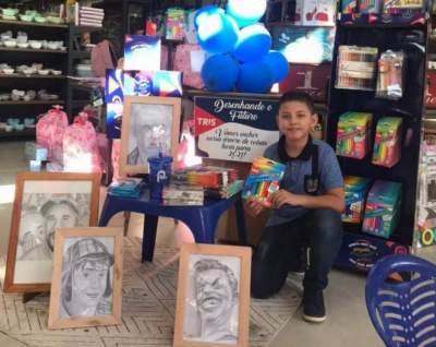 Desenhista mirim apresenta ao vivo a arte do seu trabalho