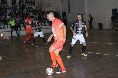 Chinês marcou o segundo gol do Maxxy