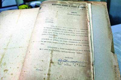 Ofício remonta ao ano de 1949, quando Haro Prass, pai de Jacqueline, inaugurou a rodoviária

