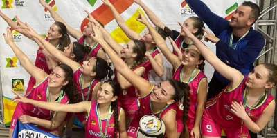 Medianeira conquista estadual escolar de basquete feminino