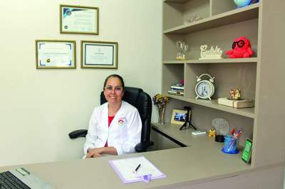 A terapeuta Cristiane Bernardo é especialista em transtornos emocionais e pioneira na utilização da abordagem em Candelária e região