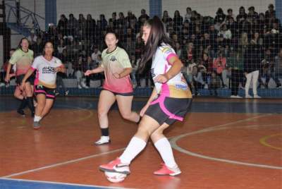 Semal/Marion 4 x 0 Clandestinas (feminino)