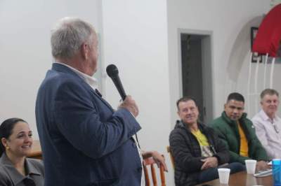 Em Candelária, Dunga realiza entrega simbólica de moradias 