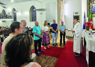 Jacqueline Heinze assume direção