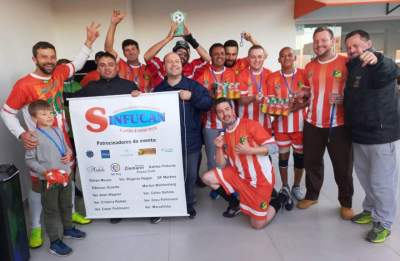 A premiação da equipe campeã, de Vale do Sol