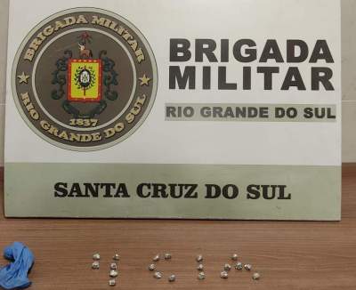 Homem é preso com crack no Bairro Ewaldo Prass 