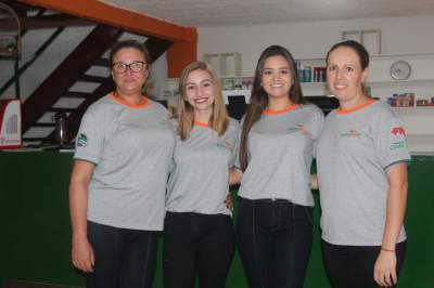 As funcionárias e recepcionistas