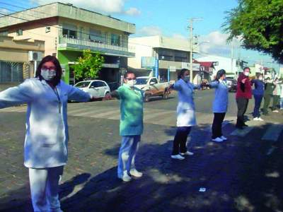 Abraço simbólico marca 64 anos do Hospital Candelária