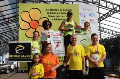 Premiação 45/49 anos feminino 4km