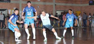 Semifinais do Municipal de Futsal começam com vitória da Semal e empate entre Ewaldo Prass e Inova