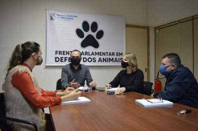 Causa animal: primeira reunião debate ações imediatas 