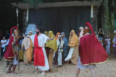 Encenação da Paixão e Morte de Cristo