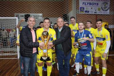 A premiação das equipes e dos destaques do Municipal de Futsal