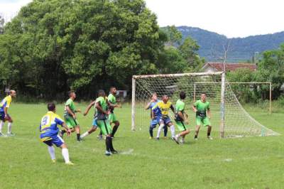 Equipes B: Unidos do Rincão 1 x 1 Moraes (2 a 1 nos pênaltis Unidos)