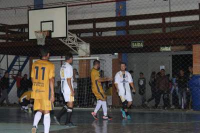 No Municipal de Futsal, Sem Compromisso cede empate no fim e o Marvados tropeça
