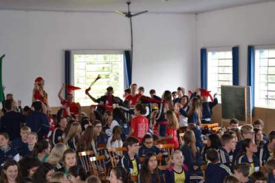 Bragados (lenço vermelho) ficou com o terceiro lugar (Fotos: Diego Foppa • Folha) 