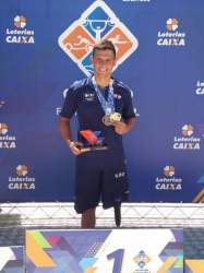 Mauricio Scota obteve três medalhas e o troféu de atleta destaque da competição