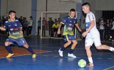 Municipal de Futsal: Vila Real e Marvados empatam em 2 a 2