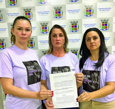Frente das Mulheres protocola pedido de cassação por quebra de decoro